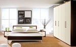 Изчистен дизайн на спалня по поръчка с трикрилен гардероб 70-2618